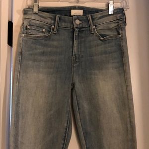 MOTHER Looker ankle fray skinny jean